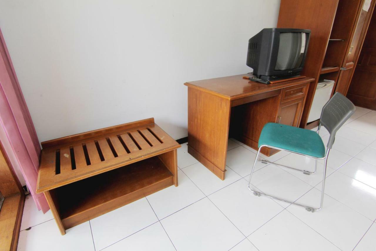 Villa Enggal Lembang Extérieur photo